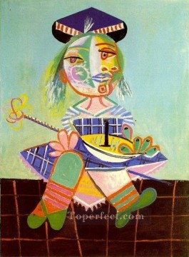 Pablo Picasso Painting - Maya tiene dos años y medio con un barco 1938 Pablo Picasso
